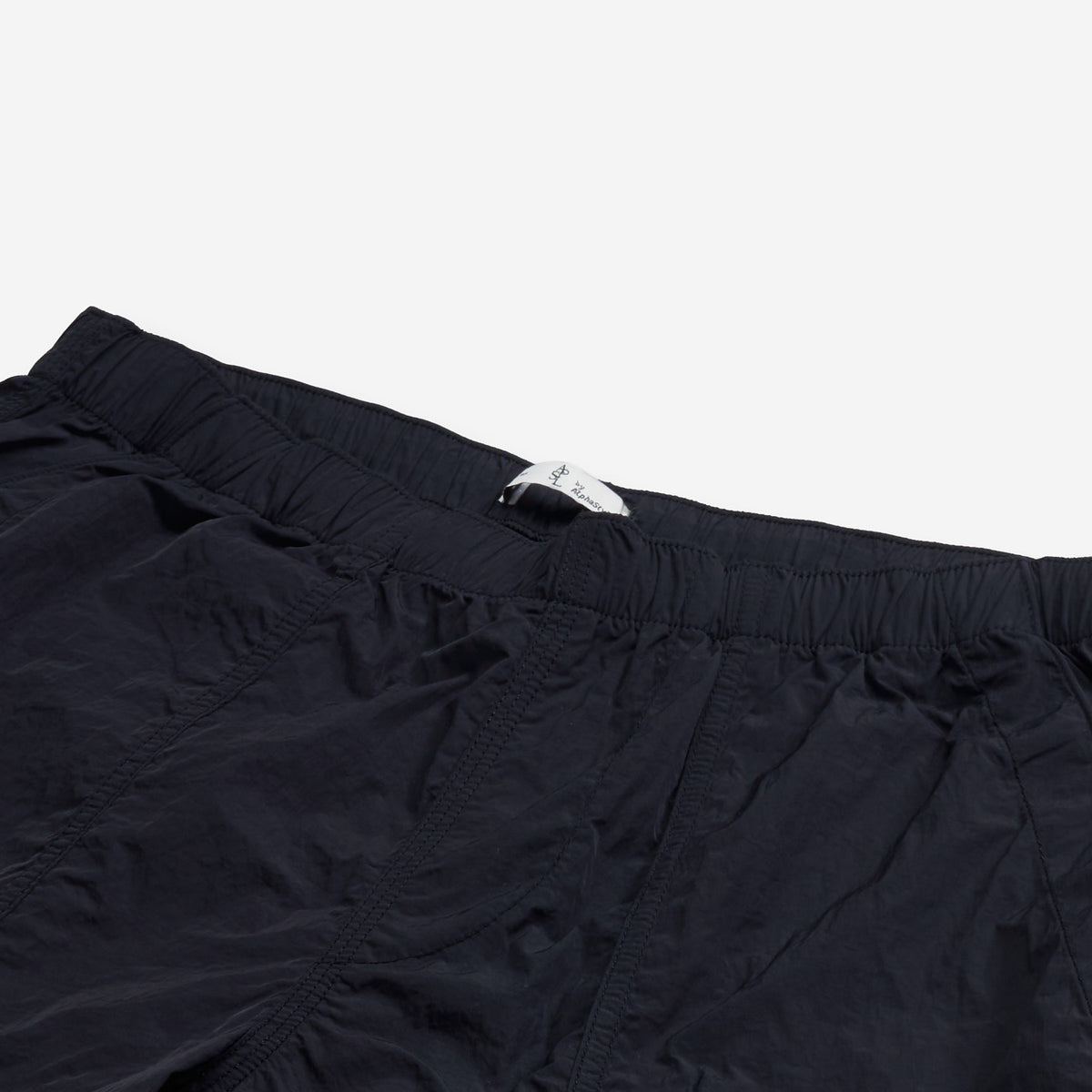 AlphaStyle Kayenta Walk Shorts in Black – Detailaufnahme des elastischen Bunds mit Kordelzug