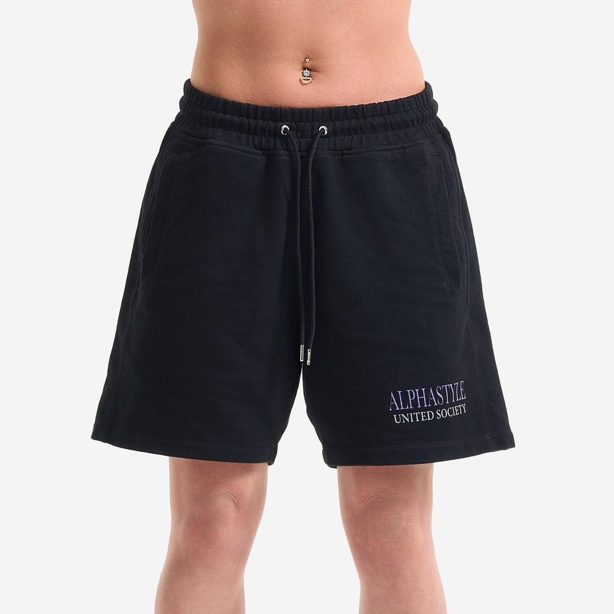 AlphaStyle United Knit Shorts in Black – Frontansicht am Model mit Kordelzug-Bund