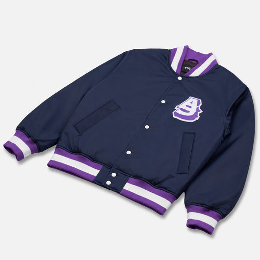 AlphaStyle Barren Varsity Jacket in Navy – AS-Letter Patch auf der Brust, Purple Ribbing, Snap-Button-Closure