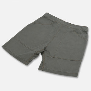 AlphaStyle Buford Walk Shorts in Olive – Produktansicht der Rückseite mit aufgesetzten Taschen